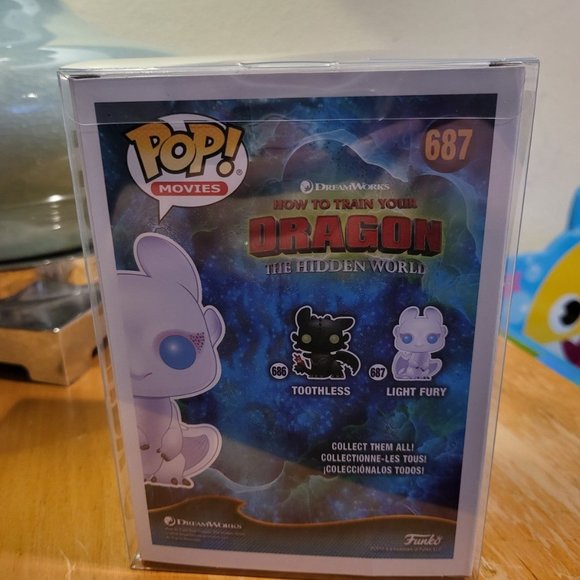 How to Train Your Dragon The Hidden World Light Fury Glitter Funko Shop Excl Pop - Picture 3 of 7